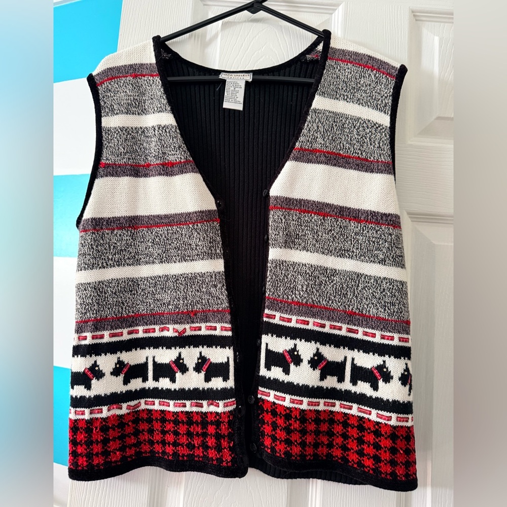 Vintage Striped Knit Vest with Red and Black Patterns